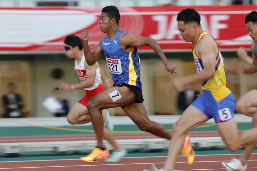 日本選手権男子100メートル予選で10秒13の組1着だったサニブラウン・ハキーム【写真：奥井隆史】