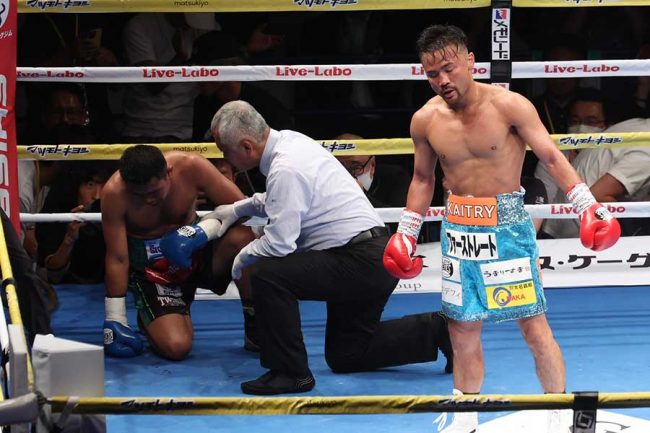 元世界王者・比嘉大吾、2年半ぶりKO勝ちで2階級制覇に前進！ ダウン4度