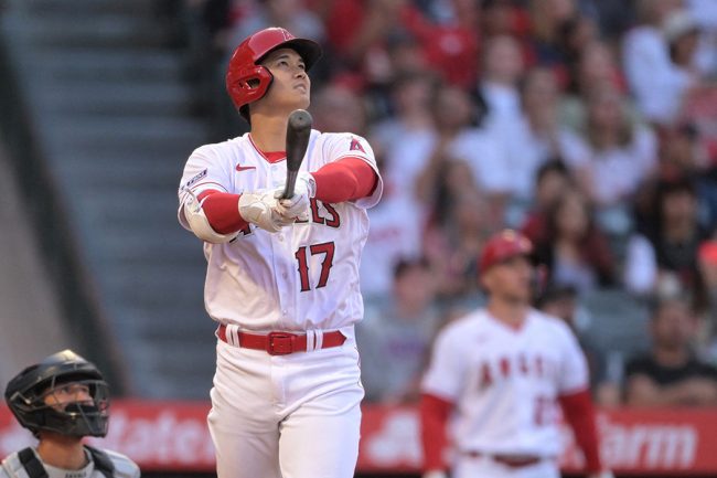 大谷翔平の特大26号に唖然とするしかない敵地実況席「海王星まで飛ばし