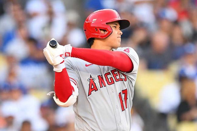 大谷翔平、特大32号の裏で異例のチャント 移籍噂のド軍ファンから「俺