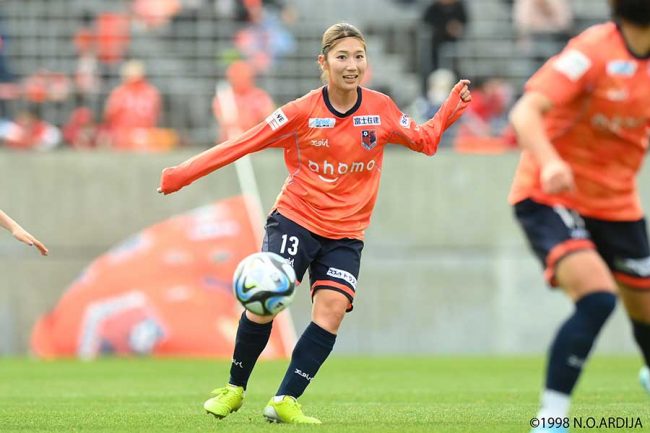 私も胸がないことにコンプレックスを感じた」 羨ましかった友達の