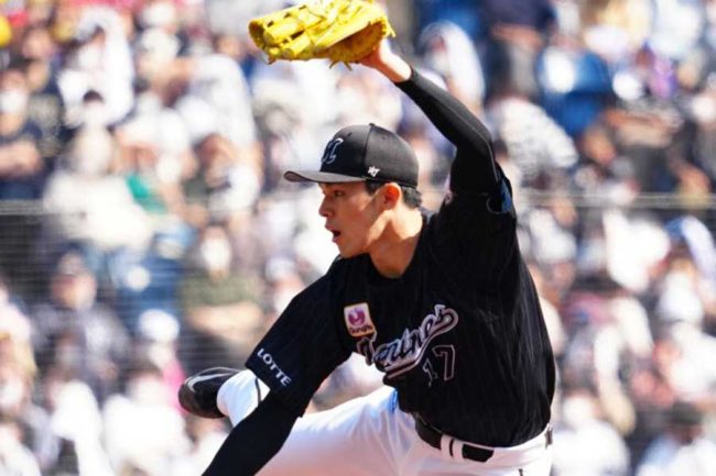 165km剛速球に「観客が驚かないのが怖い」 佐々木朗希の進化にファン