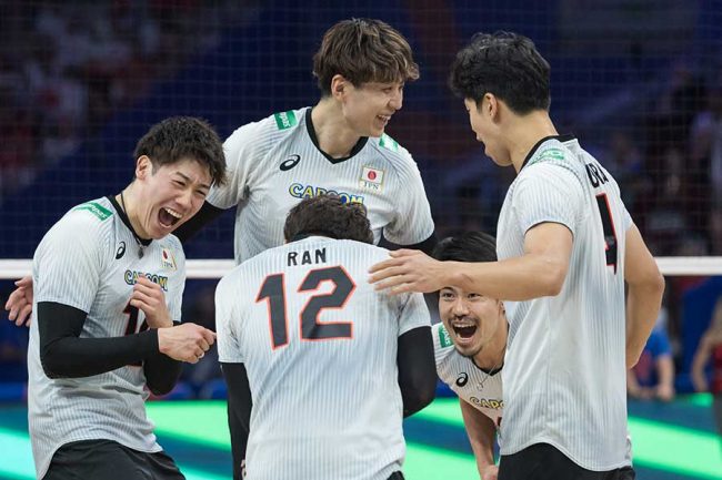 バレーボール(プロ選手が、使っていた 日本男子バレー“二刀流”の得点源。出耒田敬が突如頭角を現した理由