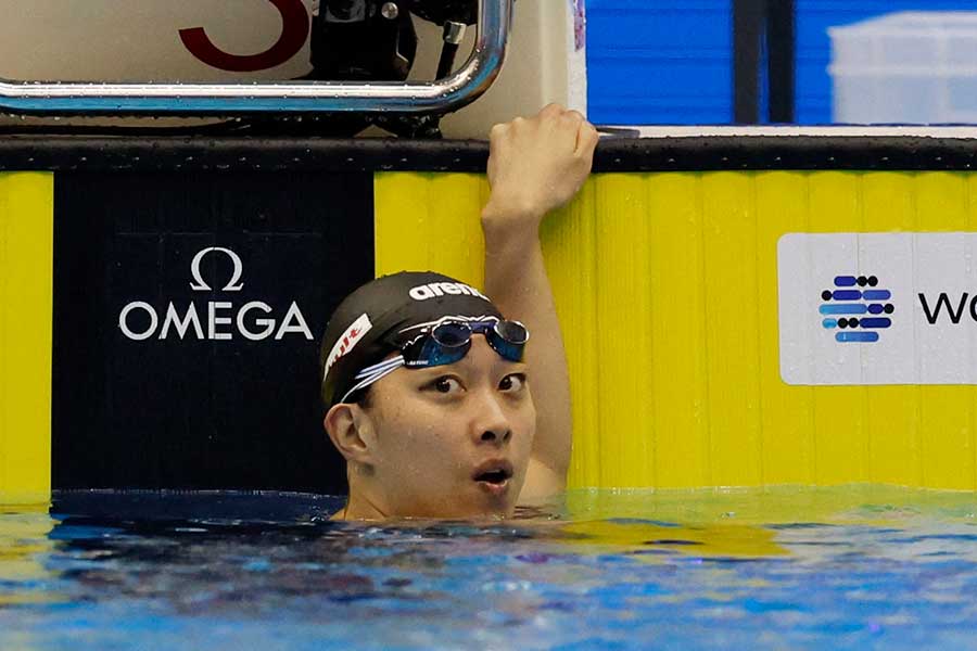女子100メートル平泳ぎで決勝進出を決めた鈴木聡美【写真：ロイター】
