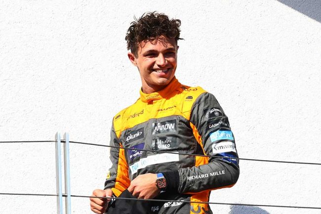 優勝記念品 ワールド・チャンピオンシップ ハンガリーGP ジェンソン 1/43 F1ハンガリーGP表彰台の悲劇 2位選手がトロフィー粉砕したシャンパン