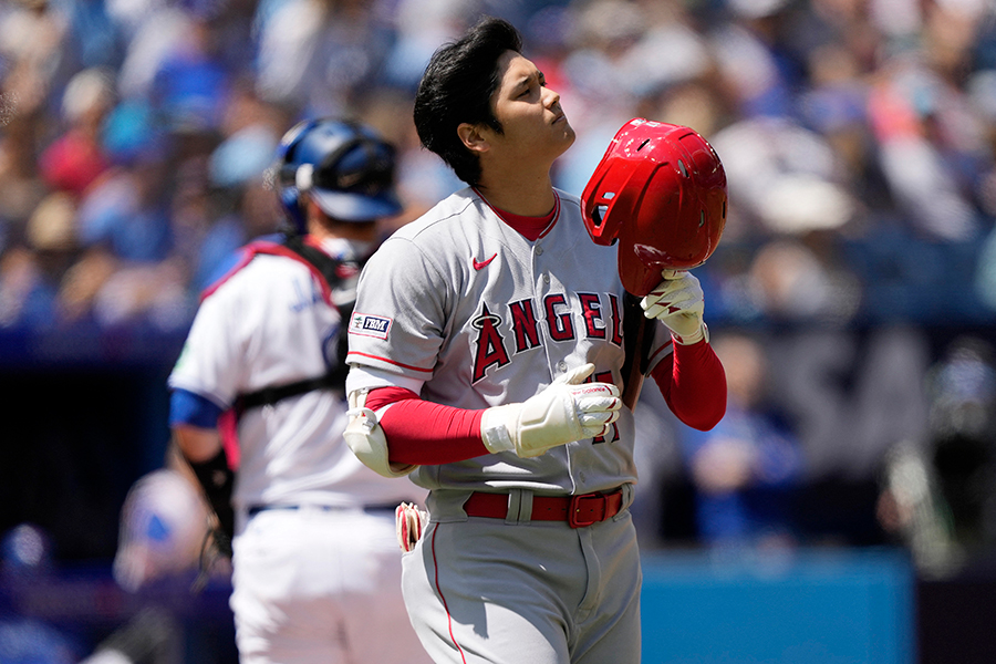 敵地ブルージェイズ戦に「2番・DH」で出場したエンゼルスの大谷翔平【写真：ロイター】