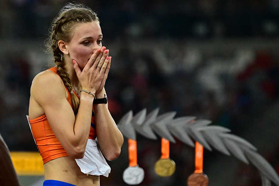 金メダルまで5mで転倒→失格 悲劇のオランダ女子リレー最終走者が失意 ...