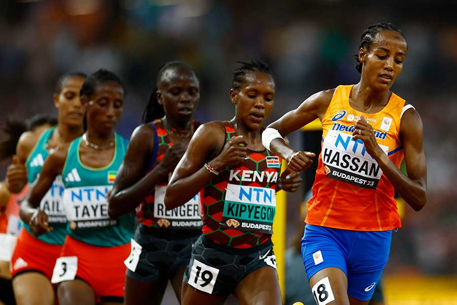 世界陸上・女子5000m予選で先頭を走るシファン・ハッサン【写真：ロイター】