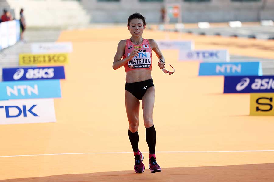 世界陸上・女子マラソン、13位でゴールした松田瑞生【写真：Getty Images】