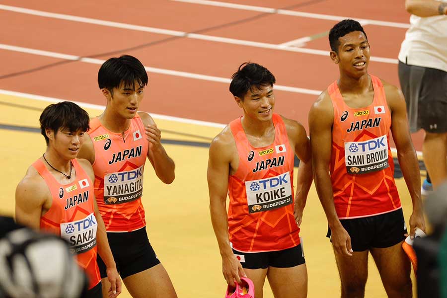 世界陸上・男子4×100メートルリレー決勝に出場した日本代表【写真：奥井隆史】