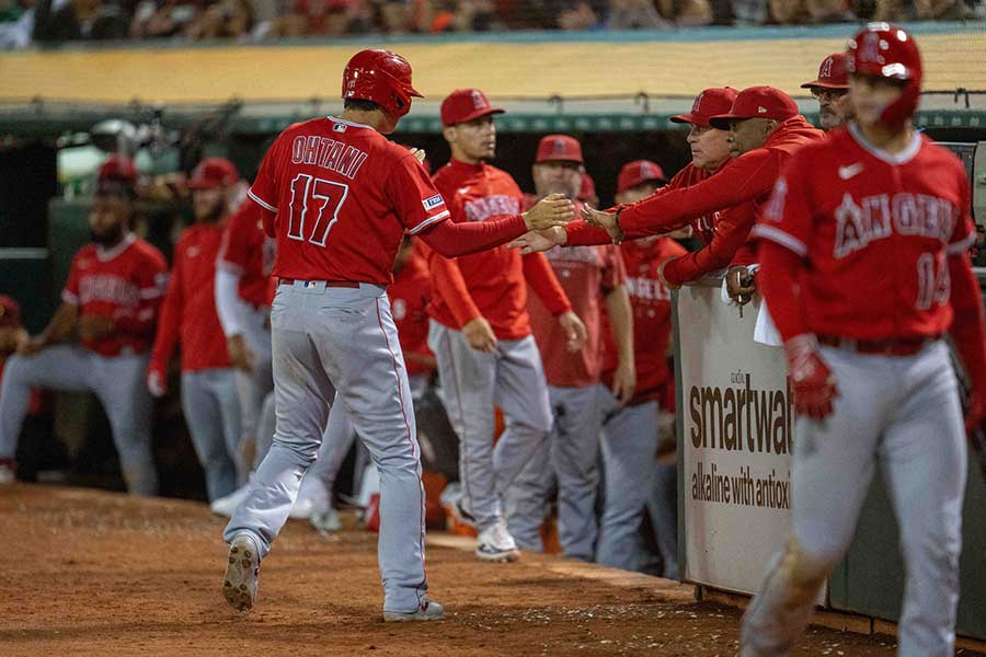 アスレチックスと対戦した大谷翔平らエンゼルスの選手【写真：ロイター】