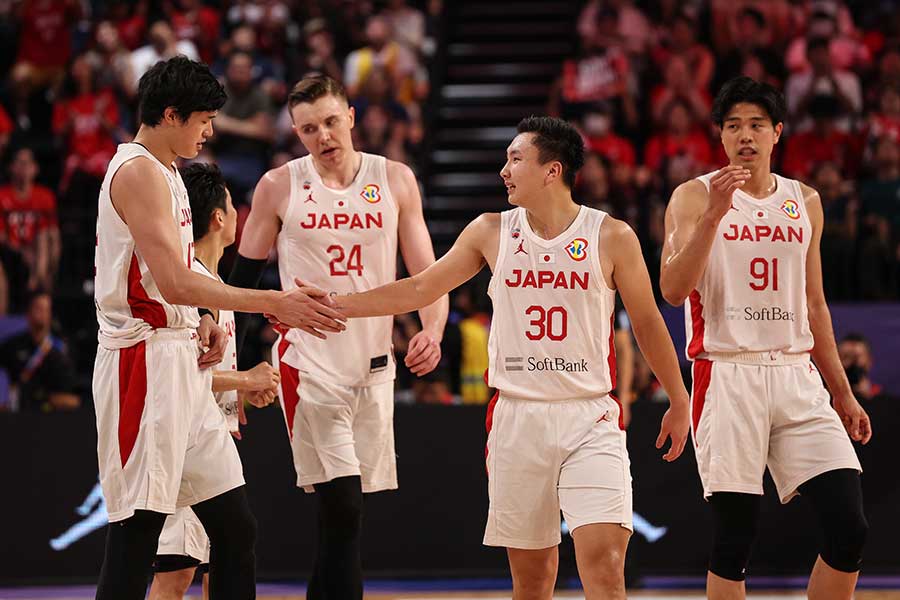 パリ五輪出場を決めたバスケ日本代表【写真：Getty Images】