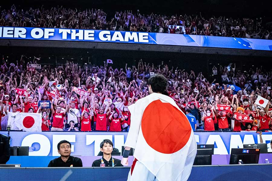 パリ五輪出場を決めたバスケットボール日本代表【写真：（C）FIBA】