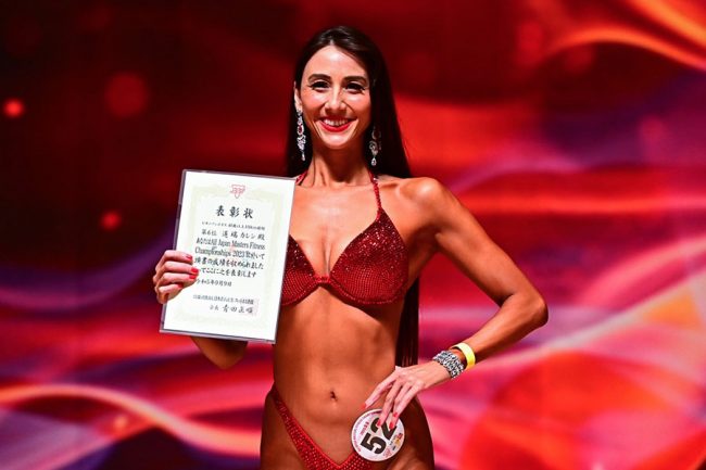 道端カレン、ボディビル大会で全国6位！ 173cmの優れたプロポーション 
