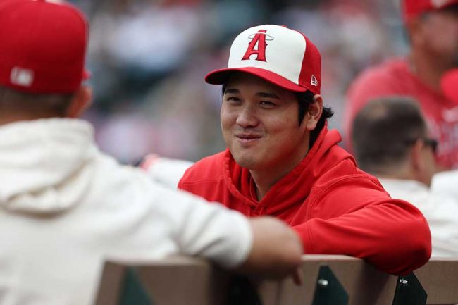 大谷翔平へ「ダンナより愛してる」 客席で向けられた団扇に米爆笑