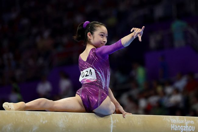 日本体操界で快挙！ 18歳岡村真が種目別平均台で日本史上初の金メダル