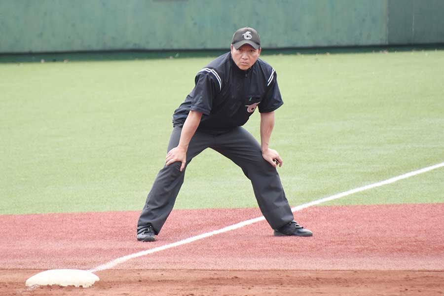 仙台六大学野球で審判部長を務める坂本健太さん。責任感を持って日々野球と向き合っている【写真：川浪康太郎】