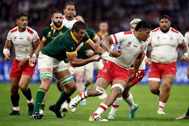 ラグビーの男たちが大好き」 身長2mの大男がコートで見せた