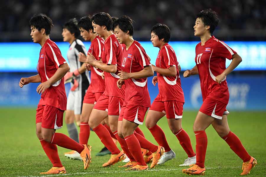アジア大会サッカー女子決勝で日本と対戦した北朝鮮【写真：ロイター】