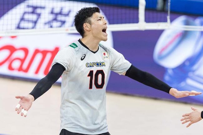 日本バレー試合後の名場面にネット涙 誇らしげな高橋健太郎に「涙