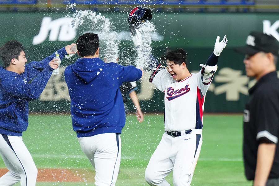 アジアプロ野球チャンピオンシップ、豪州にサヨナラ勝ちした韓国【写真：荒川祐史】