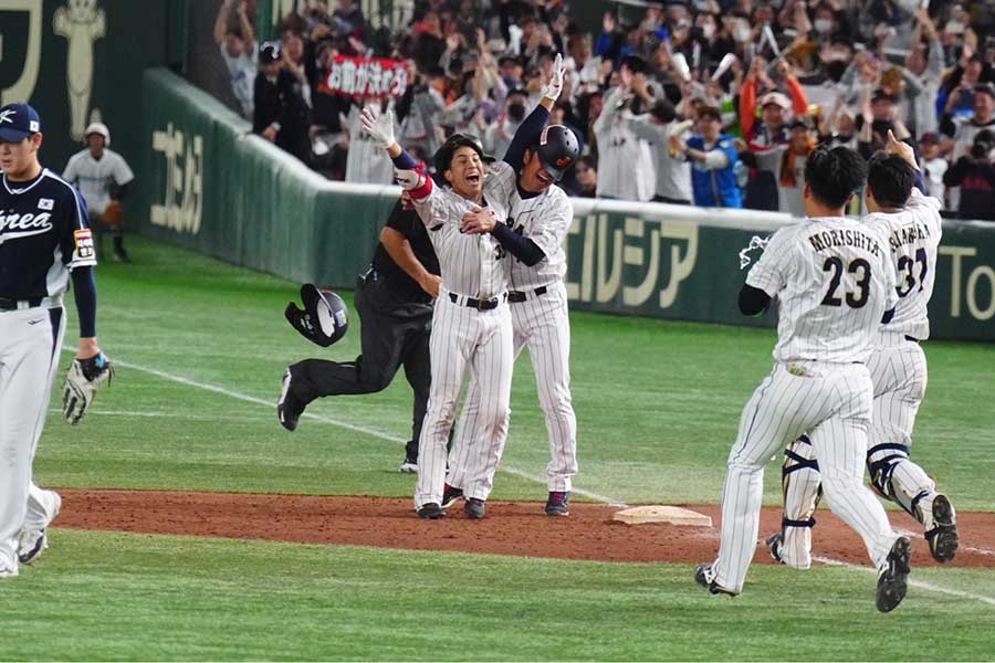 サヨナラ打を放った門脇誠、侍ジャパンはアジアプロ野球チャンピオンシップで優勝した【写真：荒川祐史】