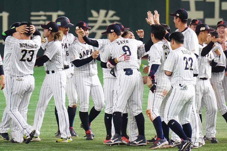 アジアプロ野球チャンピオンシップでサヨナラ勝ちした日本代表【写真：荒川祐史】