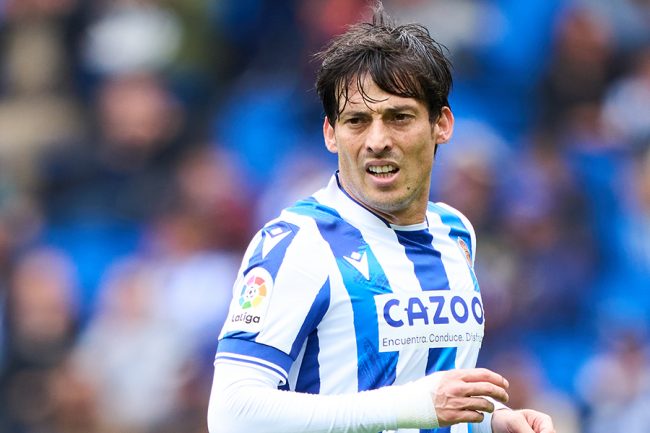 来日中のサッカー海外超大物と食事した日本人に騒然 異色の2人に「すげ