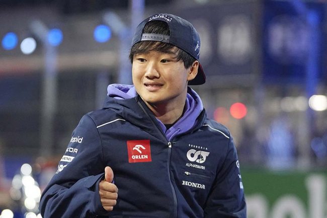 アルファタウリ ホンダ パーカー 2023 Ｍ（日本サイズＬ） 角田裕毅 F1 アルファタウリF1の角田裕毅「2023年の目標はコンスタントに入賞する