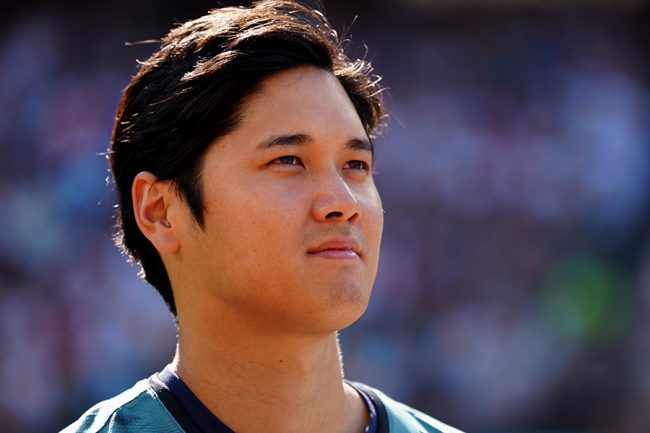 大谷翔平 193センチの #大谷翔平 が小さく見える…！？ 身長229センチの元プロ