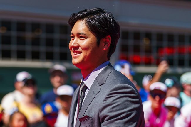 ラスト　大谷翔平君みたいなイケメン　マネキン 迫力がすごいですね」“巨大3D大谷翔平” 五十嵐亮太氏が太鼓判