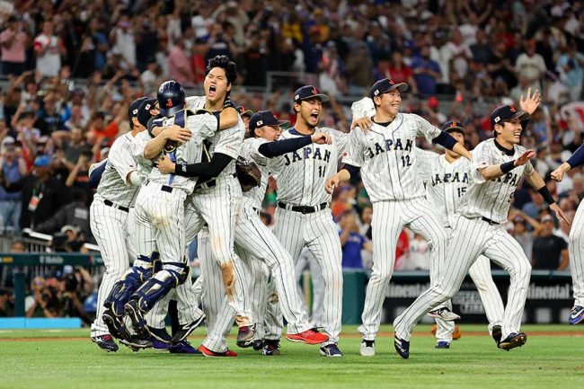 大谷翔平が中心に立つ