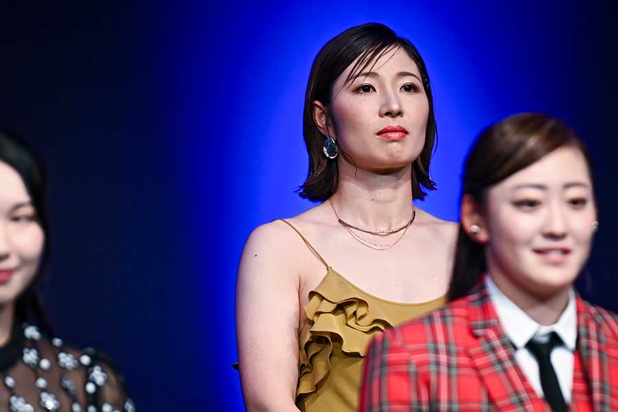 JLPGAの2023年シーズン年間表彰式に登壇した蛭田みな美【写真：中戸川知世】