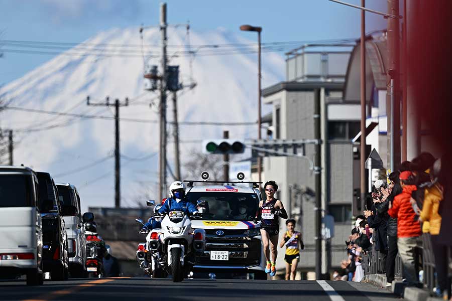 今年で100回目となる箱根駅伝とメディアの歴史を振り返る【写真：アフロ】