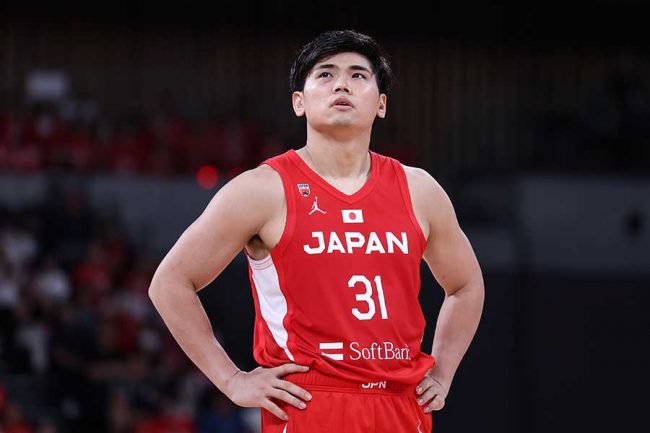 バスケ日本代表・原修太、モデルとの
