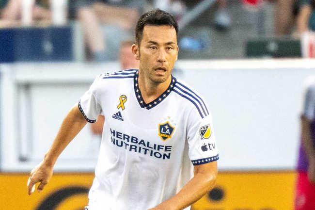 サッカー界で「似すぎ」と話題になった2人の再会に日本人歓喜「双子