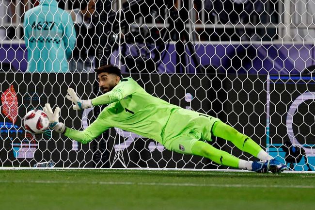 森保Jの相手GKは遠投ギネス記録保持者！ 