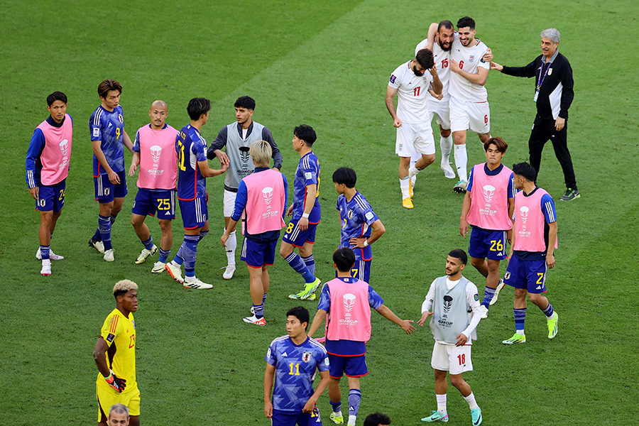 イランに1-2で敗れ、8強敗退となったサッカー日本代表【写真：ロイター】