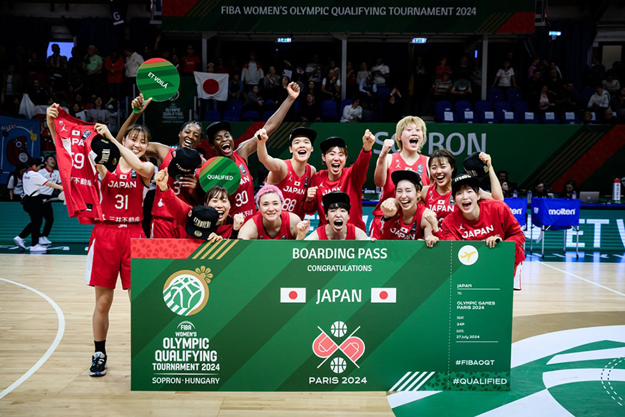 3大会連続の五輪本戦出場を決めた女子バスケットボール日本代表【写真：（C）FIBA】