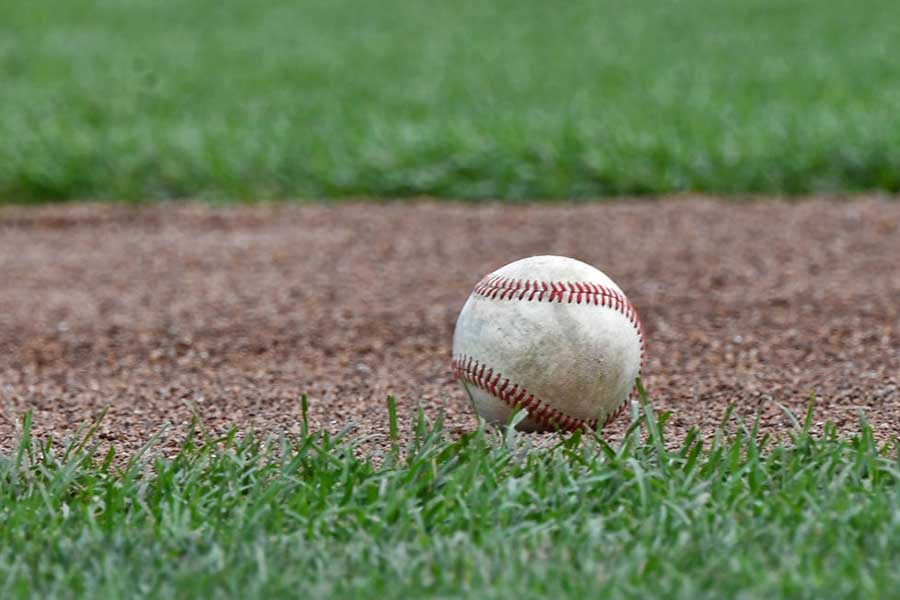 米国の大学野球で1人の選手が1日で7つも死球を受けた（写真はイメージです）【写真：Getty Images】