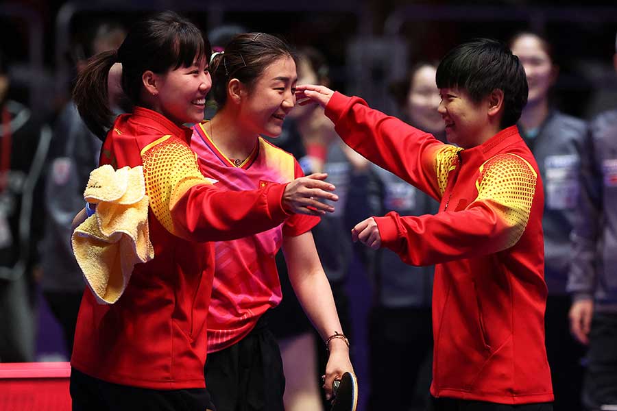 世界卓球、団体戦6連覇を達成した中国女子【写真：ロイター】