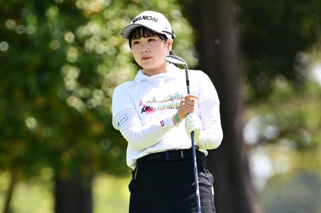 不思議な」90H連続ノーボギーで2打差2位 