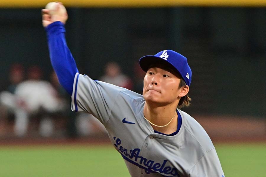 ダイヤモンドバックス戦に先発し、今季3勝目を挙げた山本由伸【写真：ロイター】