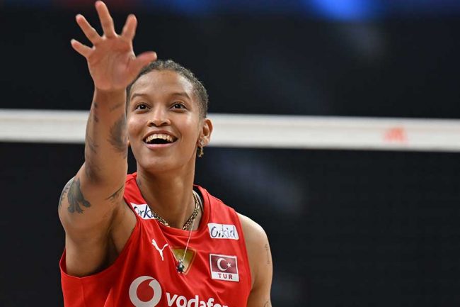 女子バレー日本戦、相手エースの