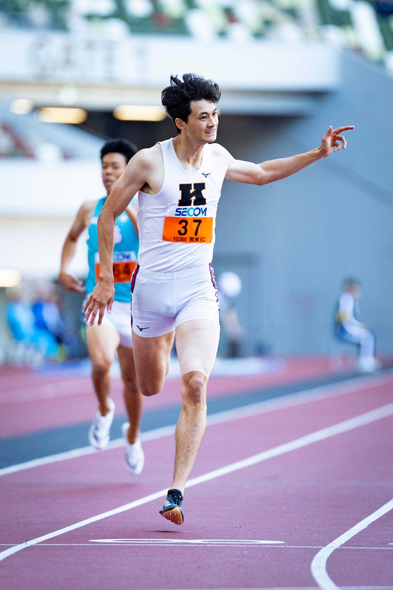 男子1部・400メートルで優勝した慶大の主将・豊田兼【写真：中戸川知世】