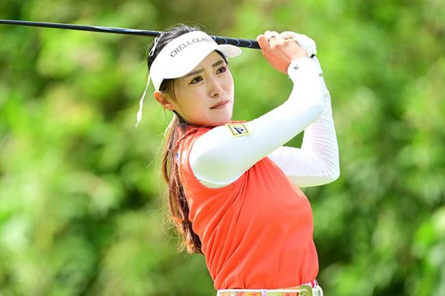 臼井麗香の顔からマスクが消えた理由 不安和らぎ14位→4位に浮上