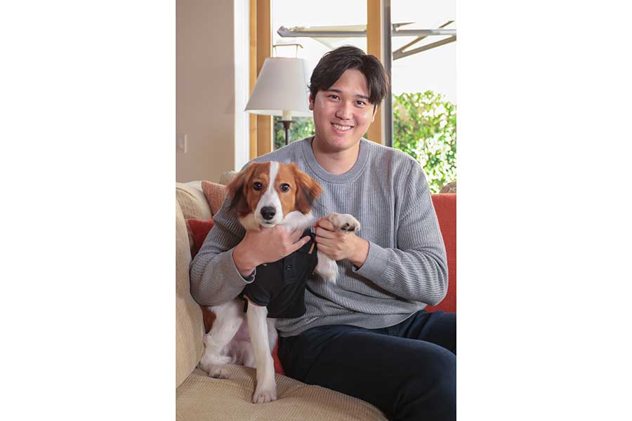 大谷翔平と愛犬のデコピン【写真：Getty Images】