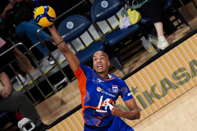 バレーの137km爆速サーブに日本人驚愕 ノータッチエースで「当たったら