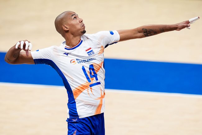 男子バレー日本が勝っても戦々恐々 137km破壊的サーバーが来日で「怖い