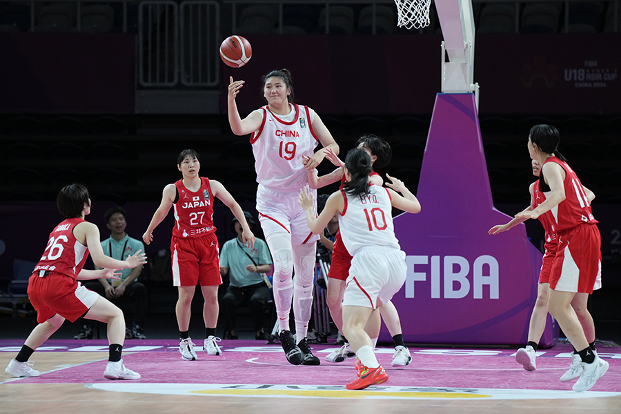「FIBA U18 女子アジアカップ2024」日本戦に出場したチャン・ツーユウ（中央）【写真：Getty Images】